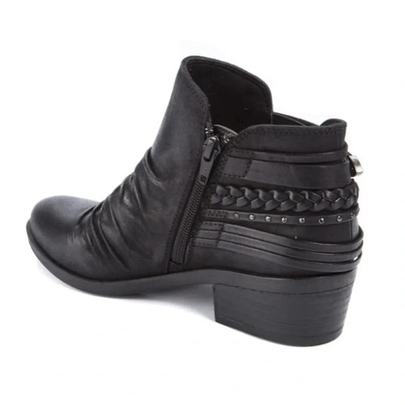 Baretraps Guenna Booties - Picture 3 of 12